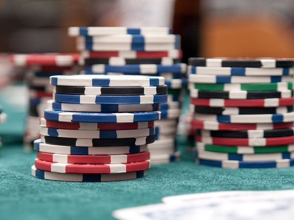 Aturan Dasar Dalam Batas Pot Omaha Poker Online